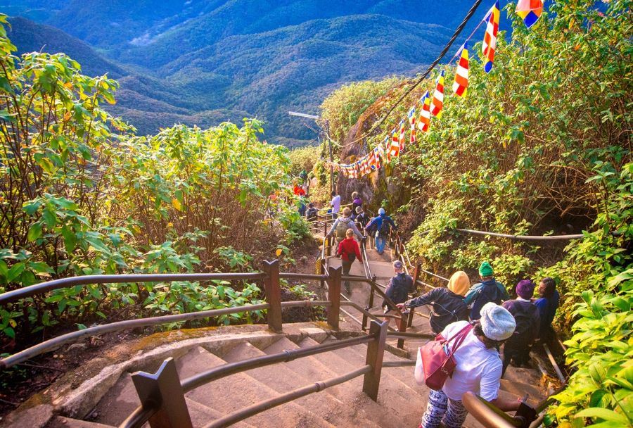 Adam’s Peak (Sri Pada)